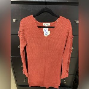 Say What? Brand size small orange/tan